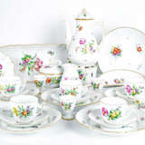Bing & Gröndahl breakfast or tea service with floral decoration - photo 4