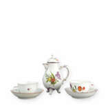 Ludwigsburg coffee pot and cups with flower painting - photo 1