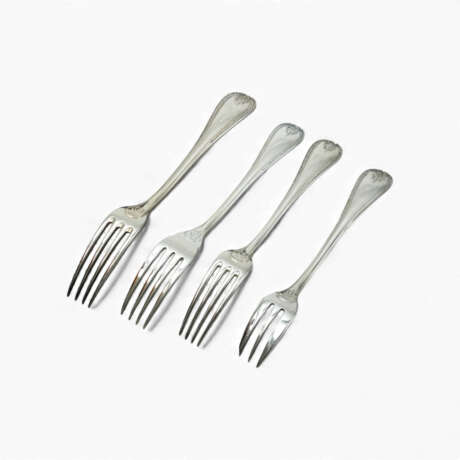 Christofle flatware set ''Malmaison'' for 12 persons - photo 2 Christofle flatware set ''Malmaison'' for 12 persons - photo 2