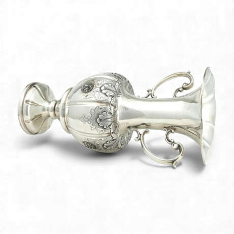 Magnificent silver vase with handles - photo 6 Magnificent silver vase with handles - photo 6