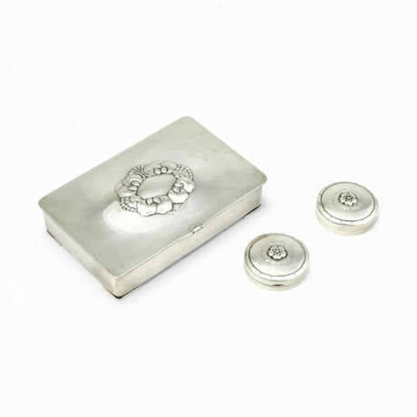 Museum-quality Art Nouveau casket and two pill boxes - photo 4