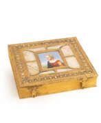 Möbel. Buchkasette mit Porzellanmalerei und Perlmutteinlagen