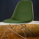 Set of three chairs, after a design by Charles & Ray Eames - photo 1