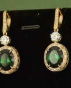 Übersicht. Boucles d&amp;39;oreilles en or avec diamants et tourmalines 