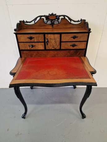 Изысканный письменный стол Neo-baroque 19th century г. - фото 7 Изысканный письменный стол Neo-baroque 19th century г. - фото 7