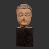 Shakyamuni Buddha head in sandstone Thailand Ayutthaya 17th century Stoneware 17th century - photo 10