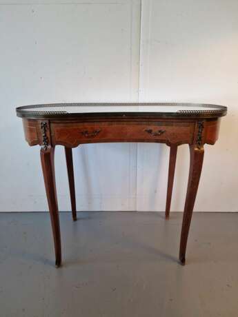 Ladies& 039; table Mahogany 20th century - photo 6 Ladies& 039; table Mahogany 20th century - photo 6