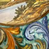 Set of Two Hand-Pair of Italian Renaissance Style Platters by N. Tapolini 1970s Metal ceramics 20th century - photo 8