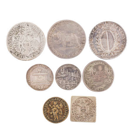 Wundervolle 9-teilige Zusammenstellung Münzen, Jetons und Klippen 17./18. Jahrhundert. - - Foto 1