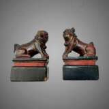 19th Century Pair of Chinese Guardian Lions in Red and Gold Lacquer Дерево 19th century г. - фото 7
