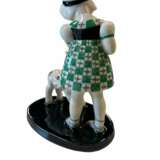 Goldscheider - Claire Weiss - Figurine of Standing Girl with Hat and Lamb - Earthenware Faience Art Nouveau 20th century - photo 4