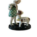 Goldscheider - Claire Weiss - Figurine of Standing Girl with Hat and Lamb - Earthenware Faience Art Nouveau 20th century - photo 6
