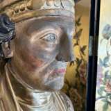 Late 17th Century Reliquary Bust of a Bishop in Gilded Wood Bois laqué 17th century - photo 10