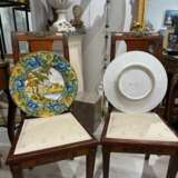 Set of Two Hand-Pair of Italian Renaissance Style Platters by N. Tapolini 1970s Metal ceramics 20th century г. - фото 9