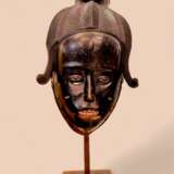 Ndoma Baule Portrait Mask Ivory Coast Wood lacquered patina Circa 1930 Bois laqué 20th century - photo 4