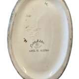 Goldscheider - Claire Weiss - Figurine de jeune fille debout avec chapeau et agneau - Fa&iuml;ence Faïence Art Nouveau 20th century - photo 2