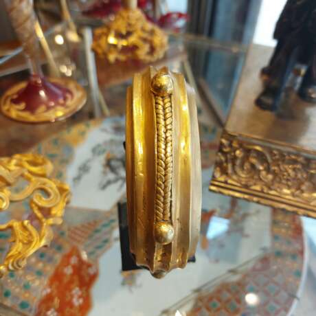 Nigerian 19th Century Gold and bronze trade currency Bracelet Бронза Other style 19th century г. - фото 8 Nigerian 19th Century Gold and bronze trade currency Bracelet Бронза Other style 19th century г. - фото 8