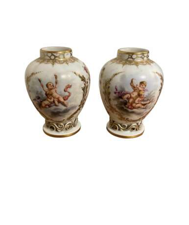 KPM - Вазы с путти фарфор XIX века Германия Porcelain Hand Painted Gilding Rococo 19th century г. - фото 3 KPM - Вазы с путти фарфор XIX века Германия Porcelain Hand Painted Gilding Rococo 19th century г. - фото 3