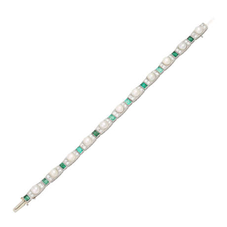 Art Déco Armband mit Mabézuchtperlen, Smaragden und Diamantcarrees - фото 3