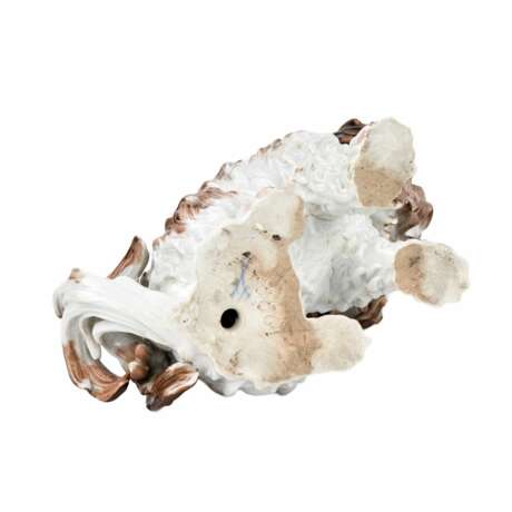 SCULPTURE EN PORCELAINE DE BICHON MEISSEN ALLEMAGNE MEISSEN DEUXI&Egrave;ME MOITI&Eacute; DU XIXe SI&Egrave;CLE Porcelain Hand Painted Neorococo 19th century - photo 2