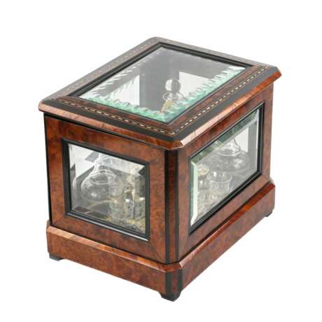 Bar à liqueurs en palissandre de style repertoire. Glass timber Eclecticism At the turn of 19th -20th century - Foto 4 Bar à liqueurs en palissandre de style repertoire. Glass timber Eclecticism At the turn of 19th -20th century - Foto 4