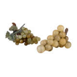 2 dekorative weisse Weintrauben Rispen aus Glas. - Foto 1