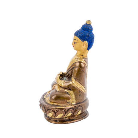 Buddha Amitayus aus Bronze. SINOTIBETISCH, 19./20. Jahrhundert. - Foto 2