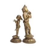 Zwei Statuetten aus Gelbmetall. INDIEN, 19./20. Jahrhundert. - photo 4