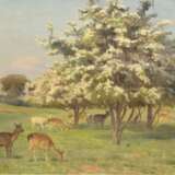 Nielsen, Knut Reinholdt (1891 Aarhus-1984 Kopenhagen) "Rotwild auf einer Lichtung unter blühenden Bäumen", Öl/Lw., sign. u.r., 39x56 cm, Rahmen - photo 1