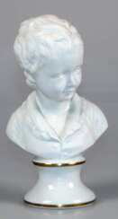 "Mädchen-Büste", Unterweißbach, 2. Hälfte 20. Jh., Biskuitporzellan, runder Sockel weiß glasiert mit Goldrändern, H. 19,5 cm