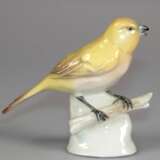 Figur "Kanarienvogel", Volkstedt, Thüringen, 20. Jh., polychrom bemalt, H. 10, 5 cm - Foto 1
