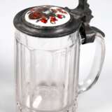 Studentika-Deckelschoppen, mit Adelswappen derer von Hodenberg, Corps Vandalia Heidelberg von 1903/ 04, Zinn-Deckel repariert, Ges.-H. 18 cm - photo 1