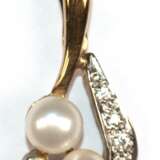 Anhänger/ Clip, 333er GG, mit echten Perlen in 3 verschiedenen Größen und Zirkonia an schwarzem Kautschukband, Verschluss 333er GG, Länge ca. 46,0 cm, ca. 4,9 g - photo 1