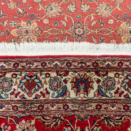 Orientteppich. 20. Jahrhundert, 350x247 cm. - photo 3