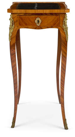 A LOUIS XV ORMOLU-MOUNTED TULIPWOOD TABLE A ECRIRE - фото 4