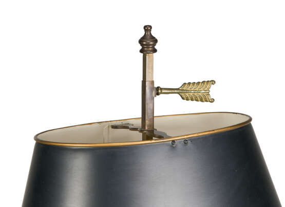 A CHARLES X ORMOLU VASE, NOW MOUNTED AS A LAMP - фото 3