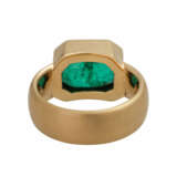 Ring mit Smaragd ca. 4,6 ct, - Foto 4