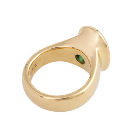 Ring mit oval fac. Smaragd von ca. 4,3 ct und guter Farbe, - Foto 3