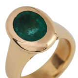Ring mit oval fac. Smaragd von ca. 4,3 ct und guter Farbe, - фото 5
