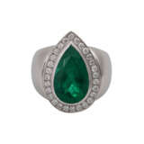 Ring mit feinem Smaragdtropfen ca. 4,9 ct - фото 1