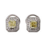 Paar Ohrclipstecker mit 2 gelben Diamanten - Foto 1