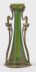 Große Jugendstil-Vase mit Metallmontierung