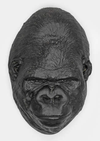 Wandmaske des Gorillas "Knorke" im Berliner Zoo - фото 1