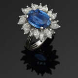 Eleganter Juwelenring mit kornblumenblauem Saphir - фото 1