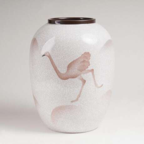 Große Art-déco Vase mit Straußendekor - фото 2
