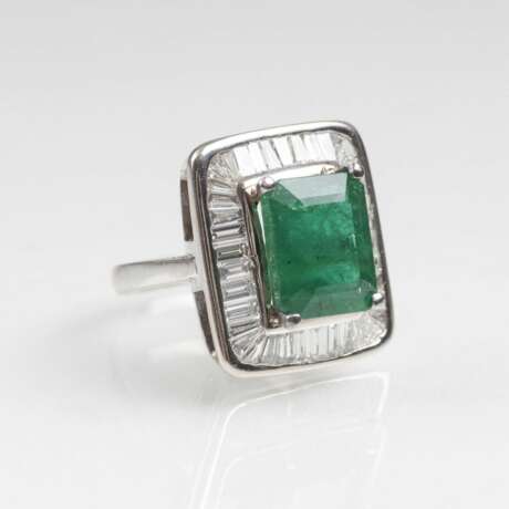 Smaragd-Diamant-Ring - photo 2