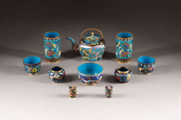 ZHEN CLOISONNÉ-OBJEKTE