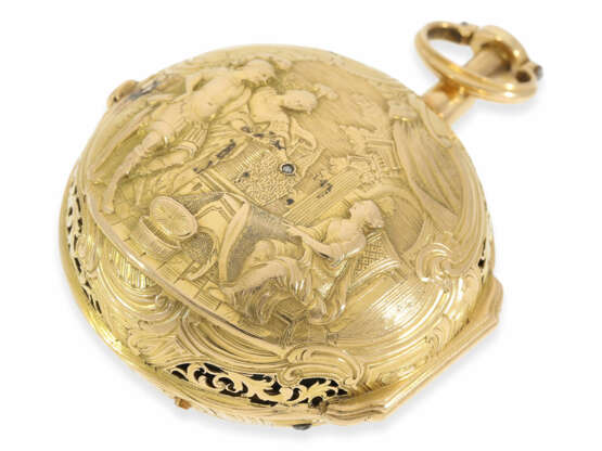 Taschenuhr: exquisite und sehr seltene goldene sächsische Repoussé Spindeluhr mit Repetition, Johann Friedrich Stalpp, Meister in Dresden, ca. 1765 - photo 4