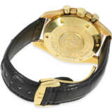 Armbanduhr: Omega Rarität, äußerst rare, limitierte vintage Omega Speedmaster Moonwatch "150th Anniversary" in 18K Gold, No.084/150, Ref. 1450052, ca.1998 - Foto 4