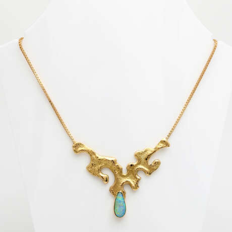 Collier mit tropfenförmit Opal. - photo 1